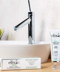 Wybielająca pasta do zębów na bazie węgla aktywnego - Elixio Cosmetics